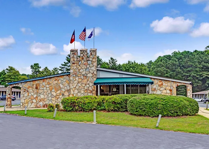 Knights Inn Austell